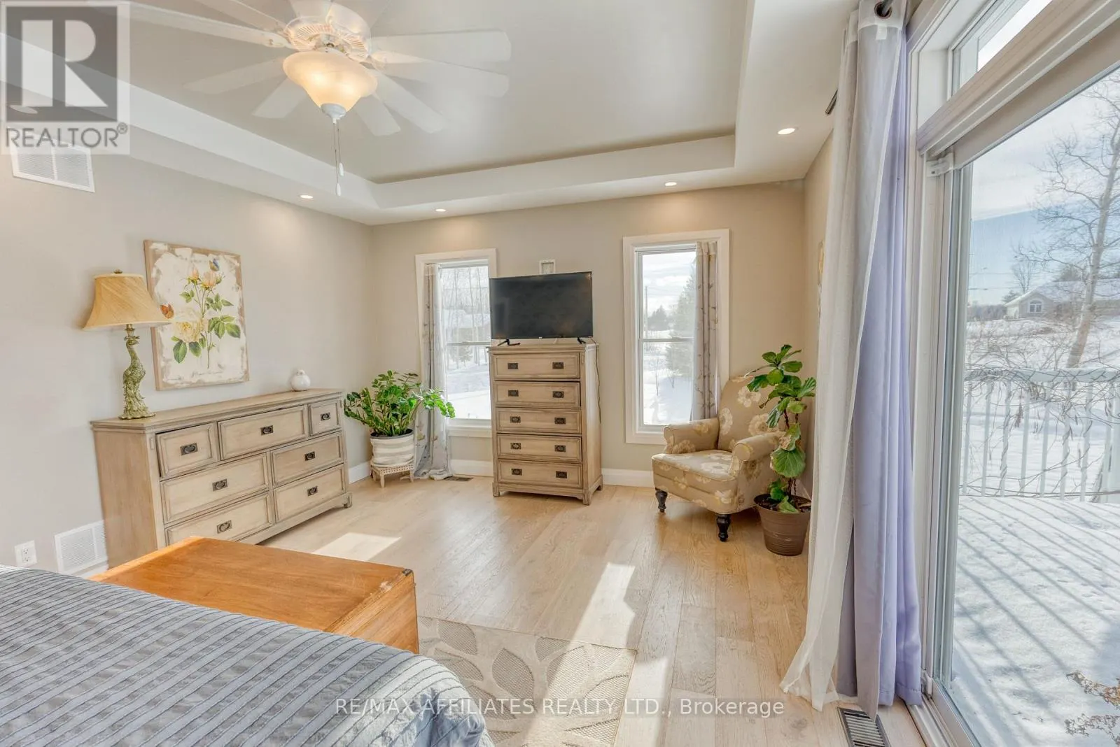 23 TUDOR CIRCLE