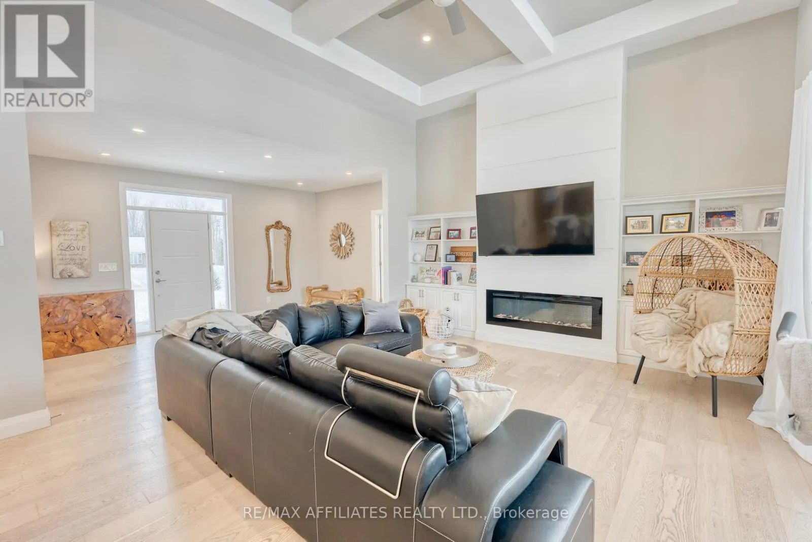 23 TUDOR CIRCLE