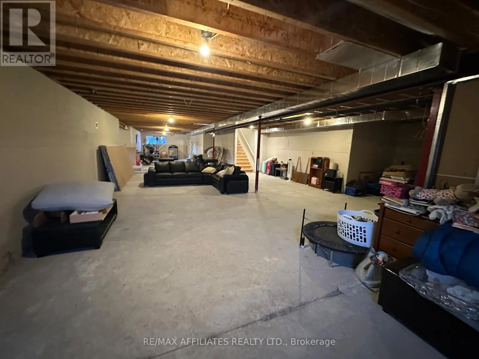 23 TUDOR CIRCLE