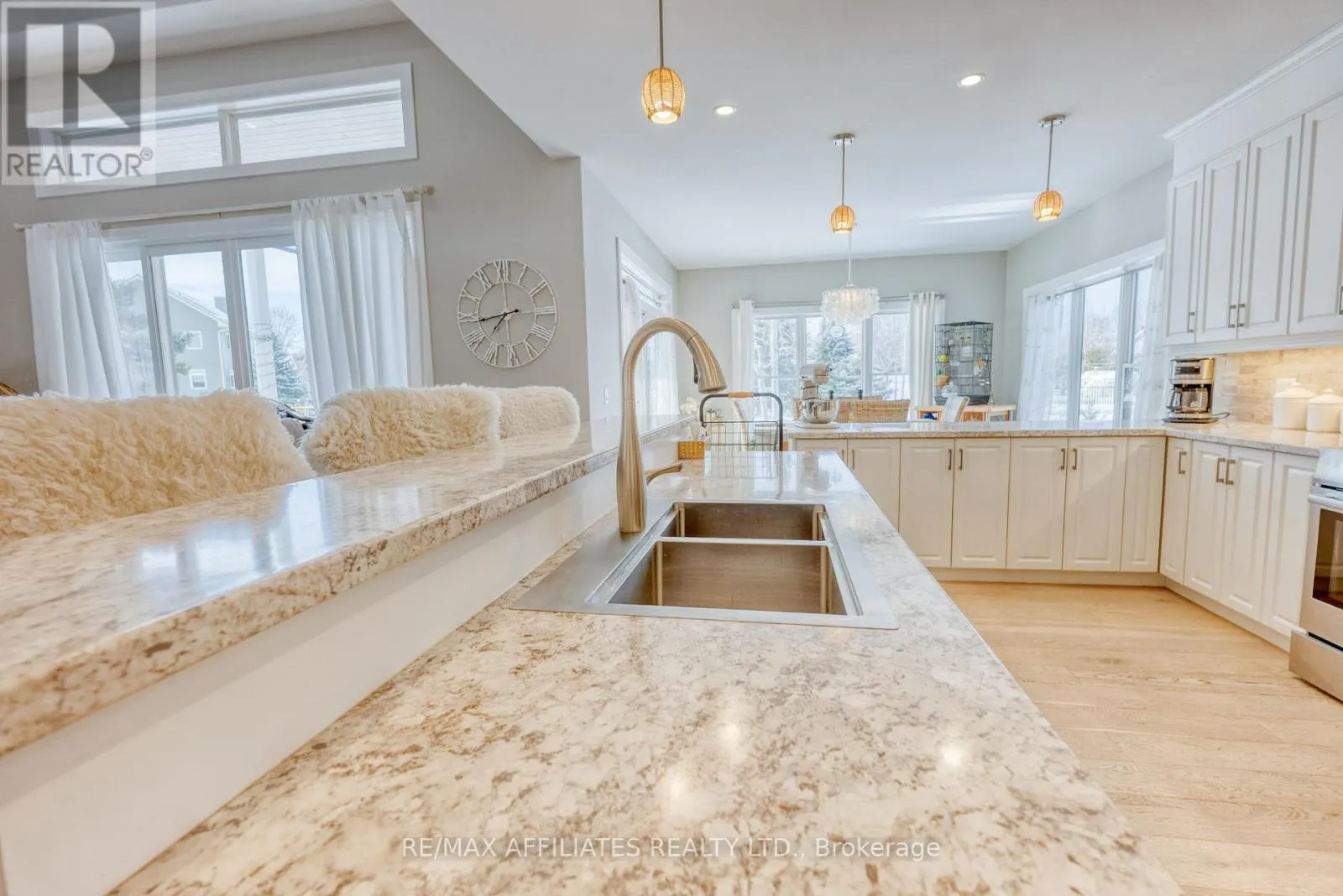 23 TUDOR CIRCLE