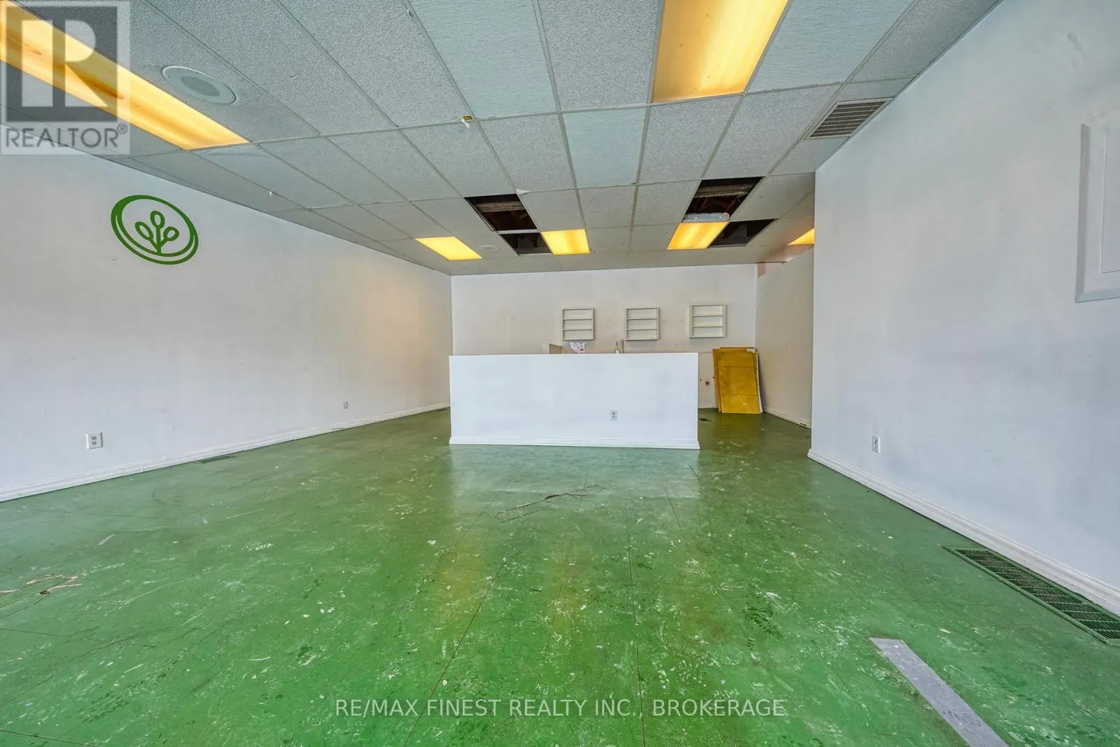 477 MACDONNELL STREET