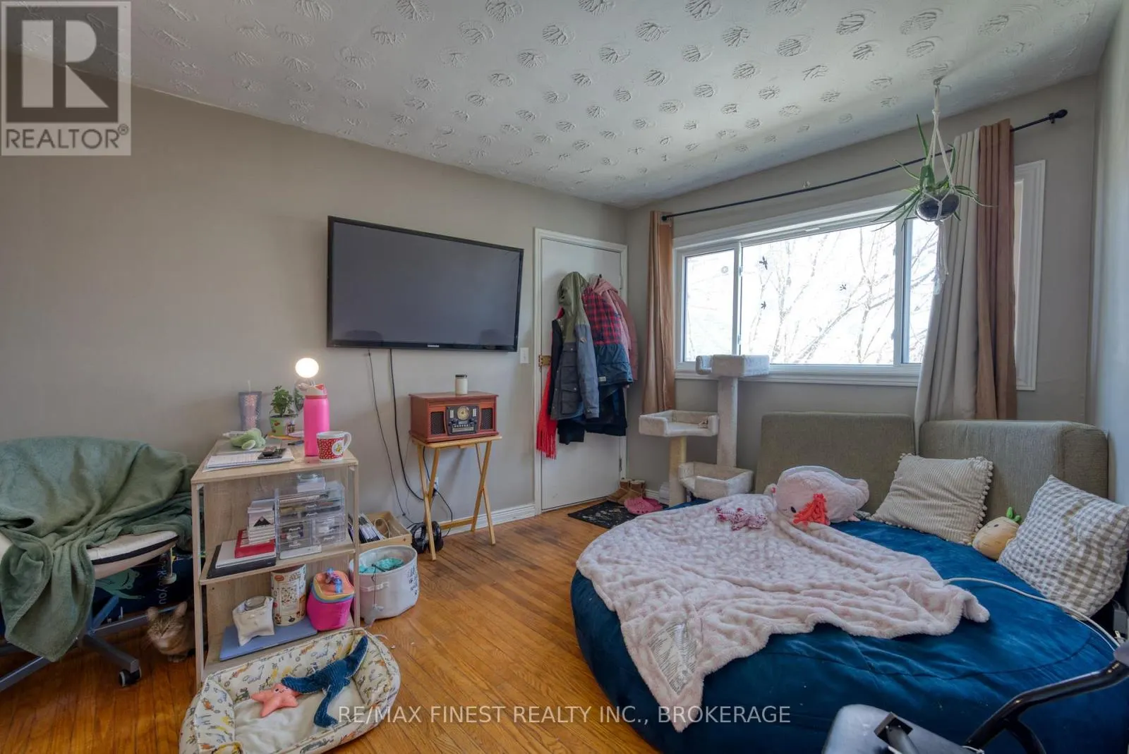 477 MACDONNELL STREET