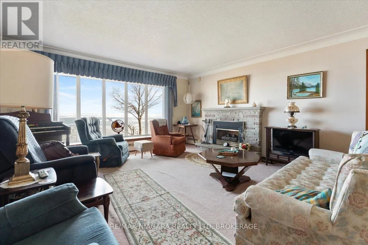 12 HARBOURVIEW ROAD