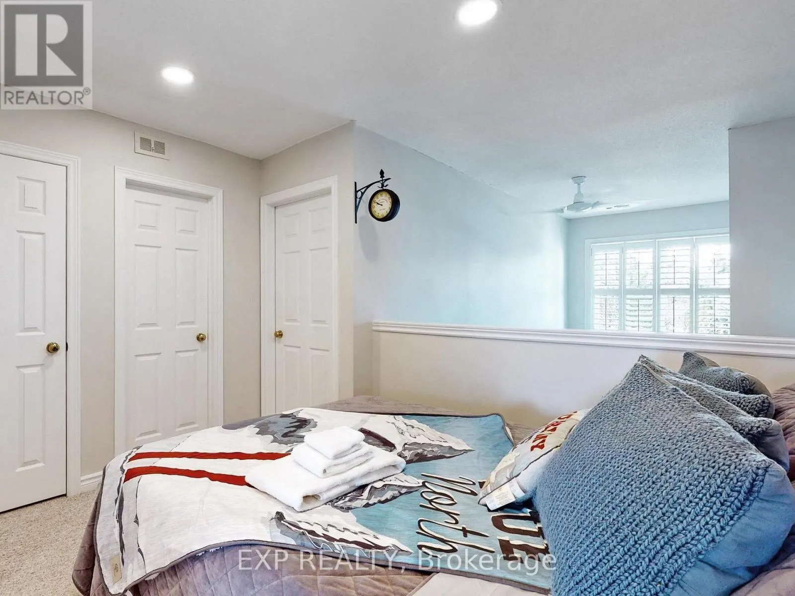 215 - 120 FAIRWAY COURT