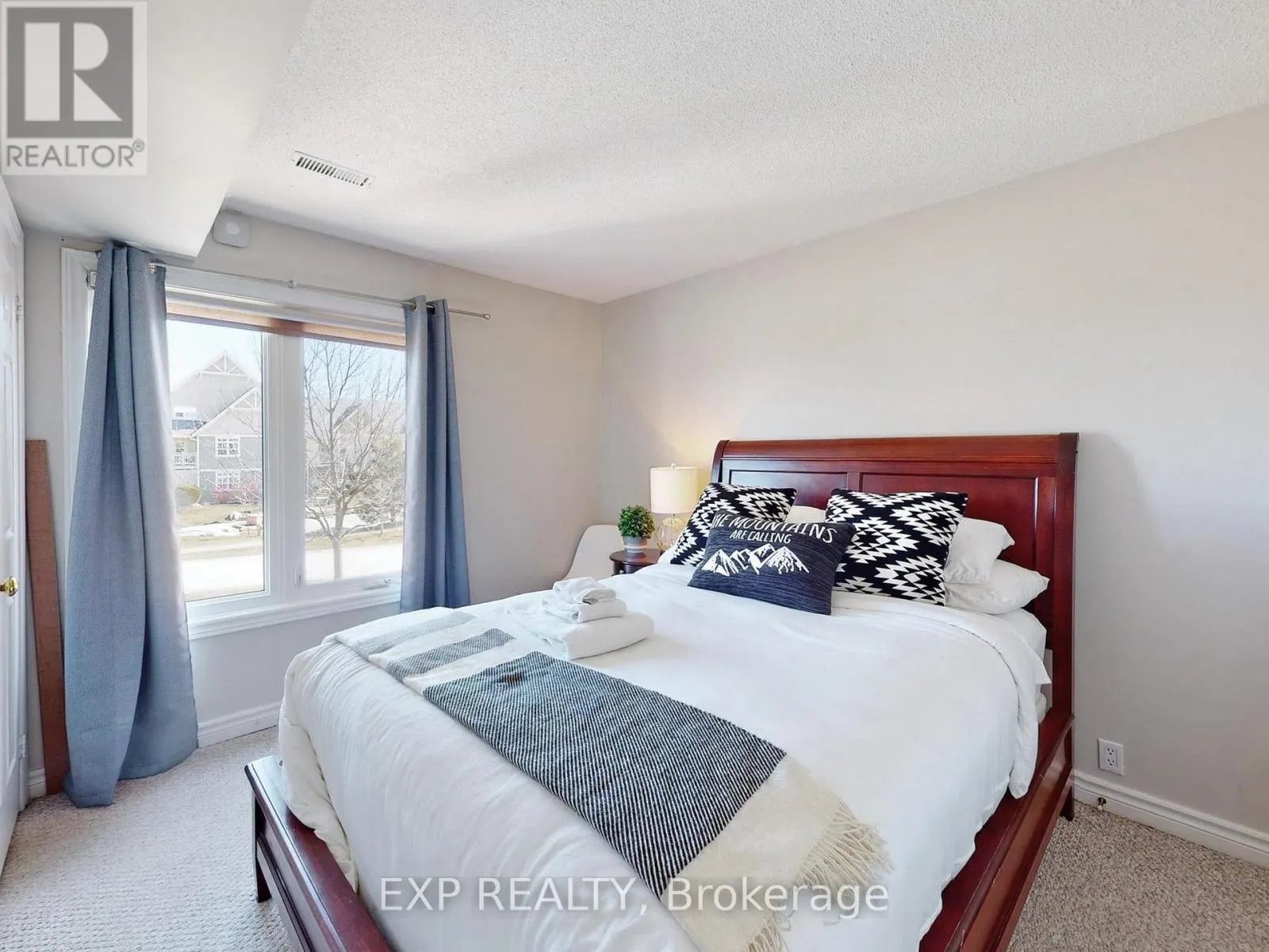 215 - 120 FAIRWAY COURT