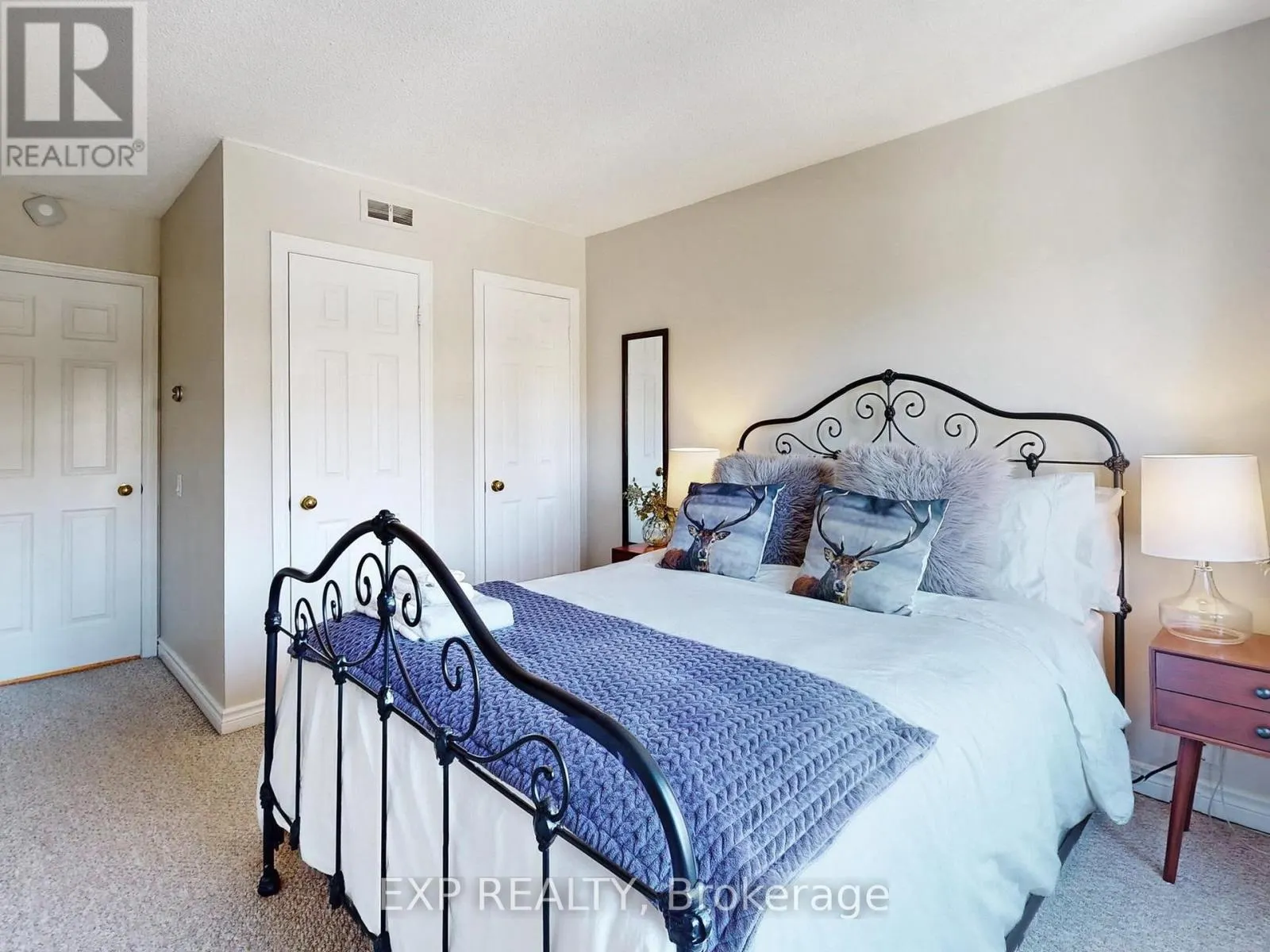 215 - 120 FAIRWAY COURT