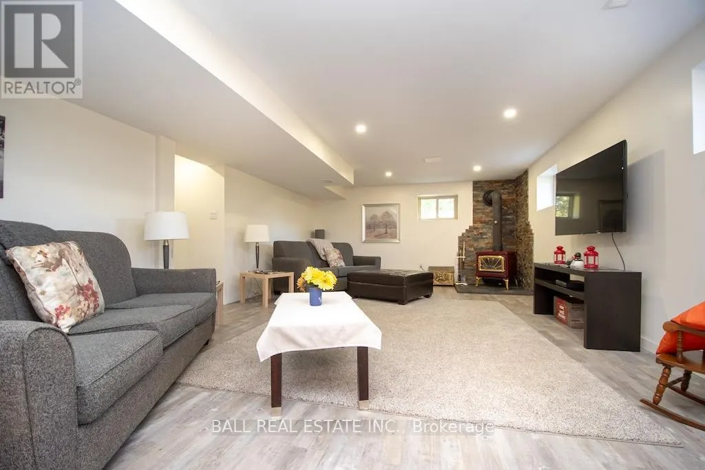 1744 BARTON DRIVE
