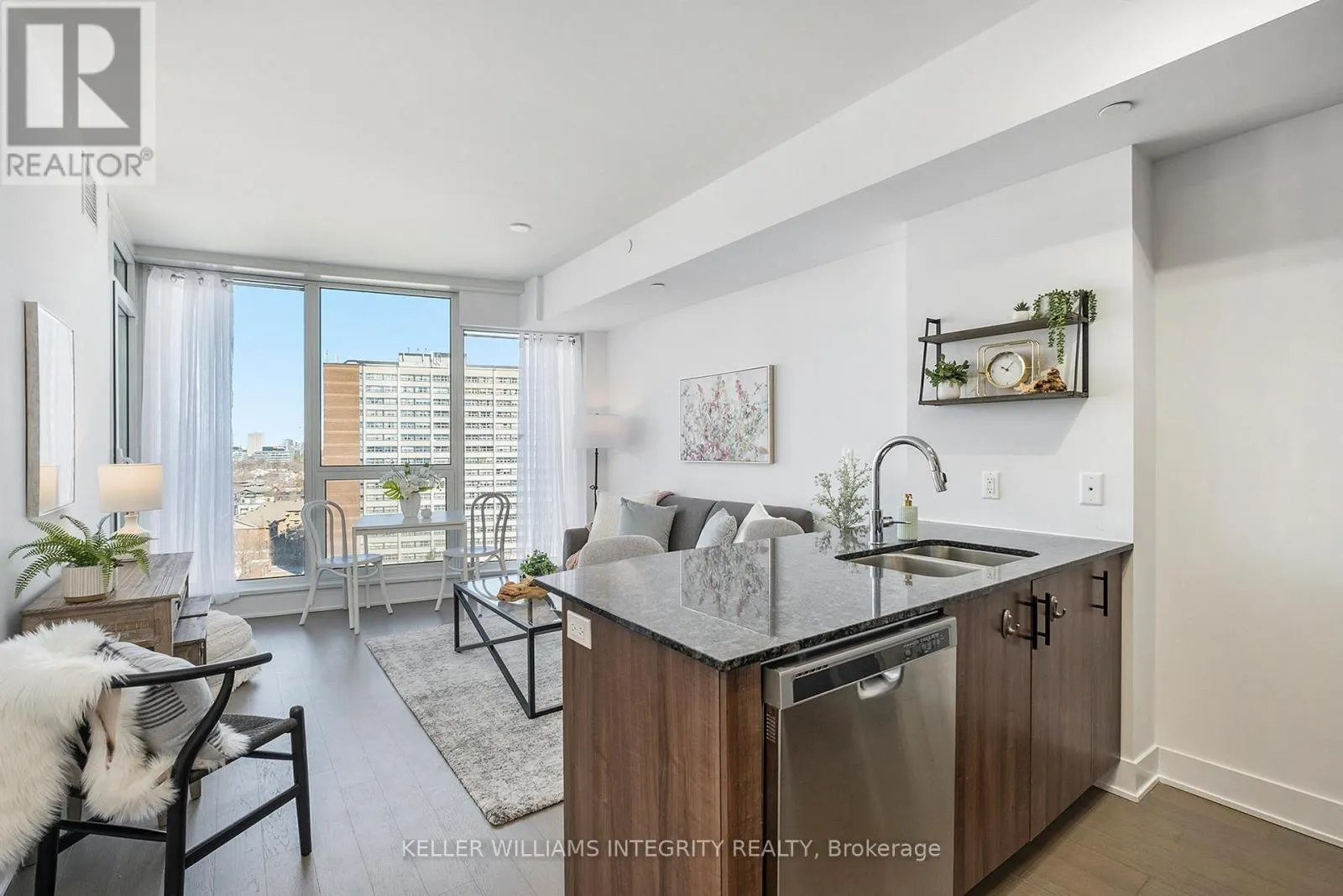1007 - 485 RICHMOND ROAD