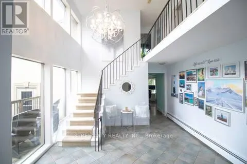 7 THISTLE COURT