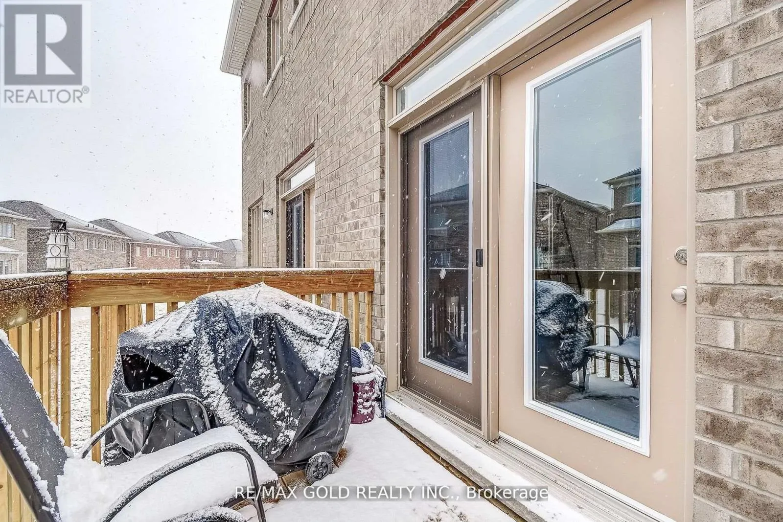40 SILVER MEADOW GARDENS