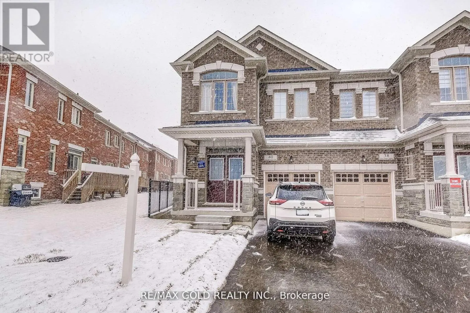 40 SILVER MEADOW GARDENS