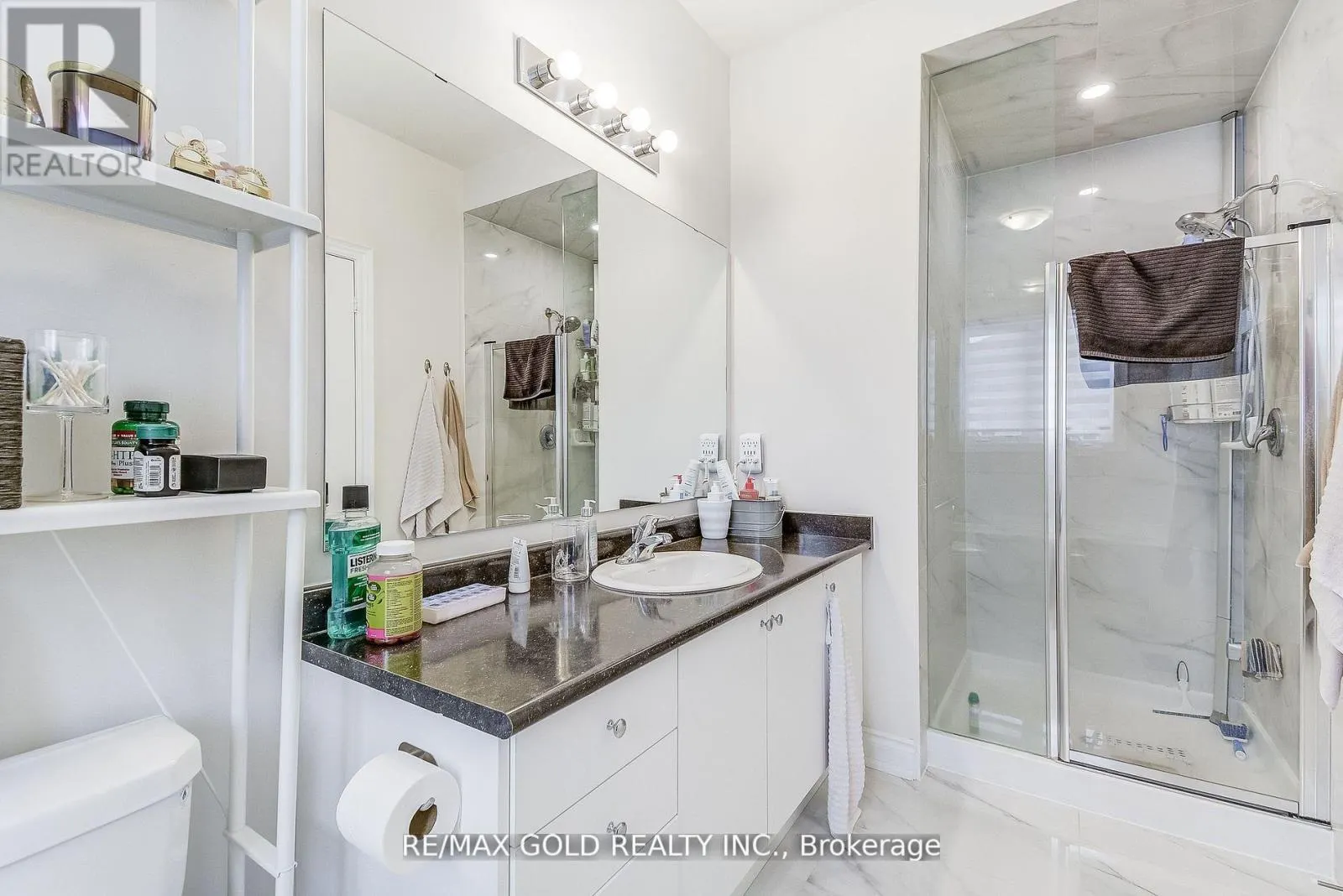 40 SILVER MEADOW GARDENS