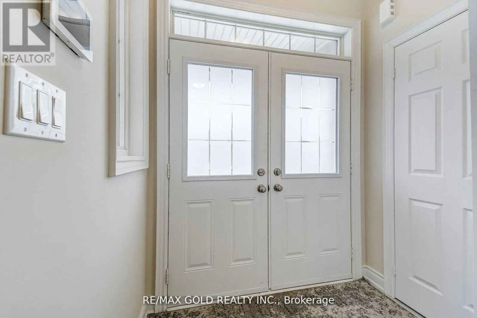 40 SILVER MEADOW GARDENS