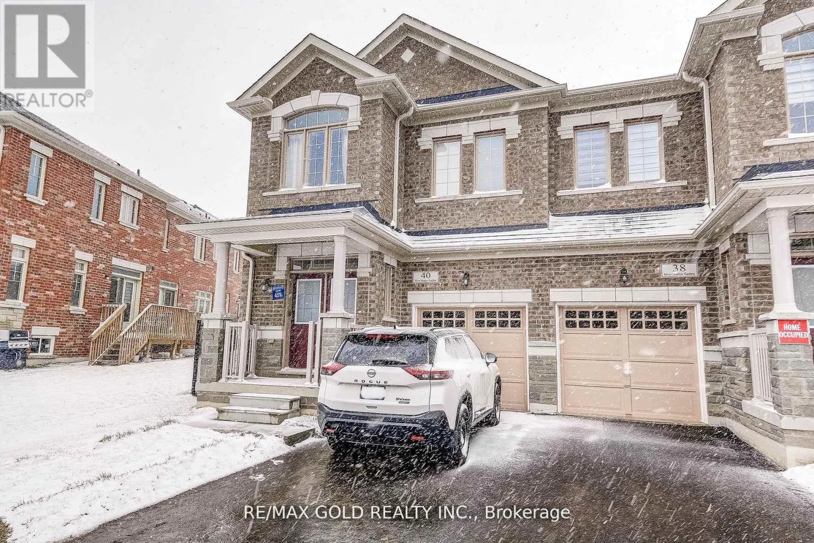 40 SILVER MEADOW GARDENS