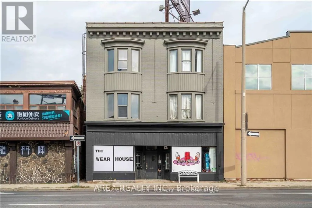 462-464 KING STREET W