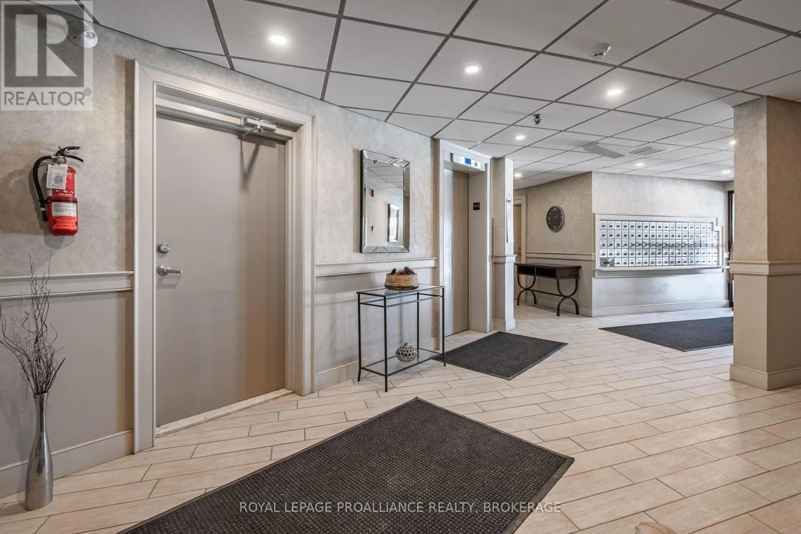 208 - 358 QUEEN MARY ROAD, #208