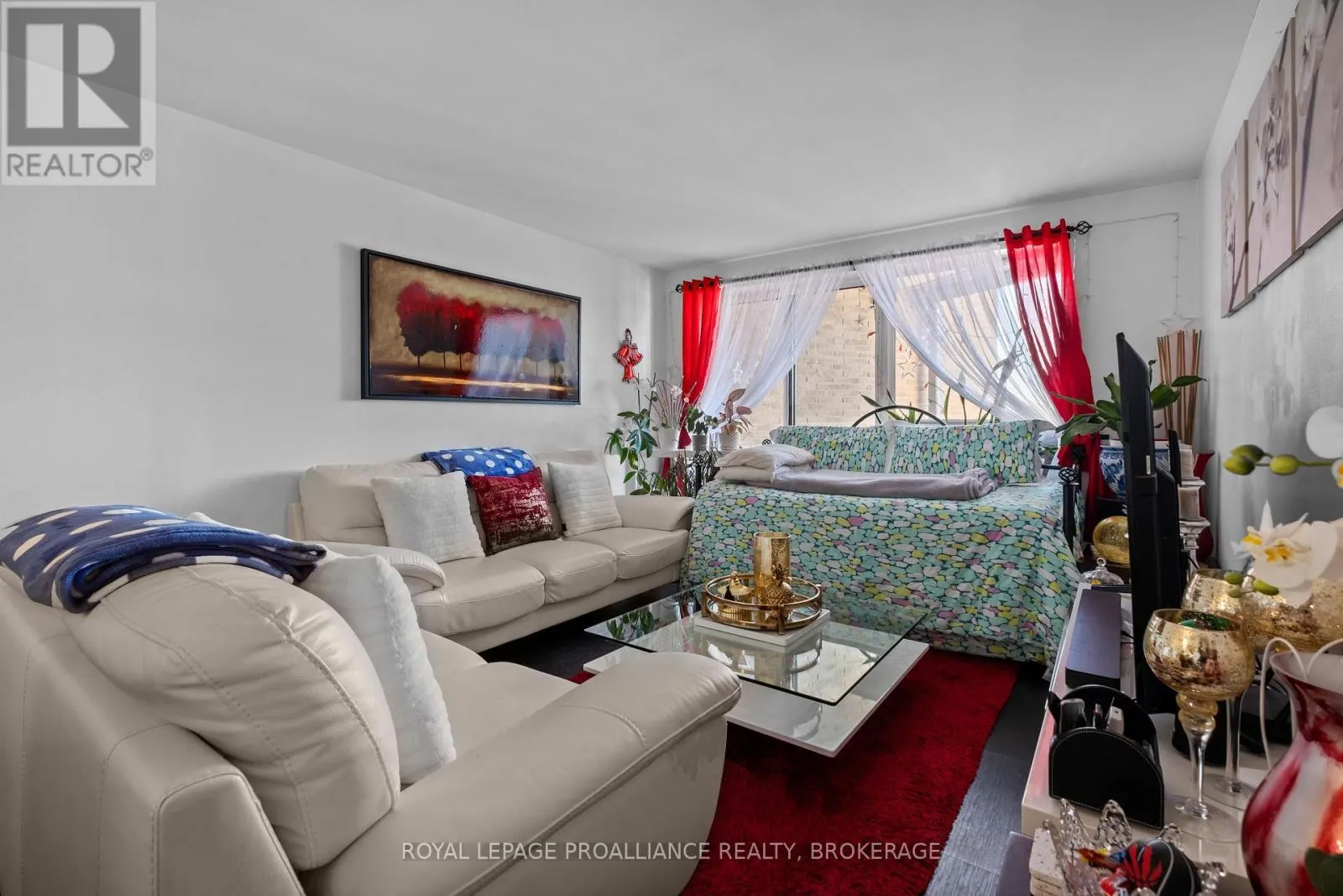 208 - 358 QUEEN MARY ROAD, #208