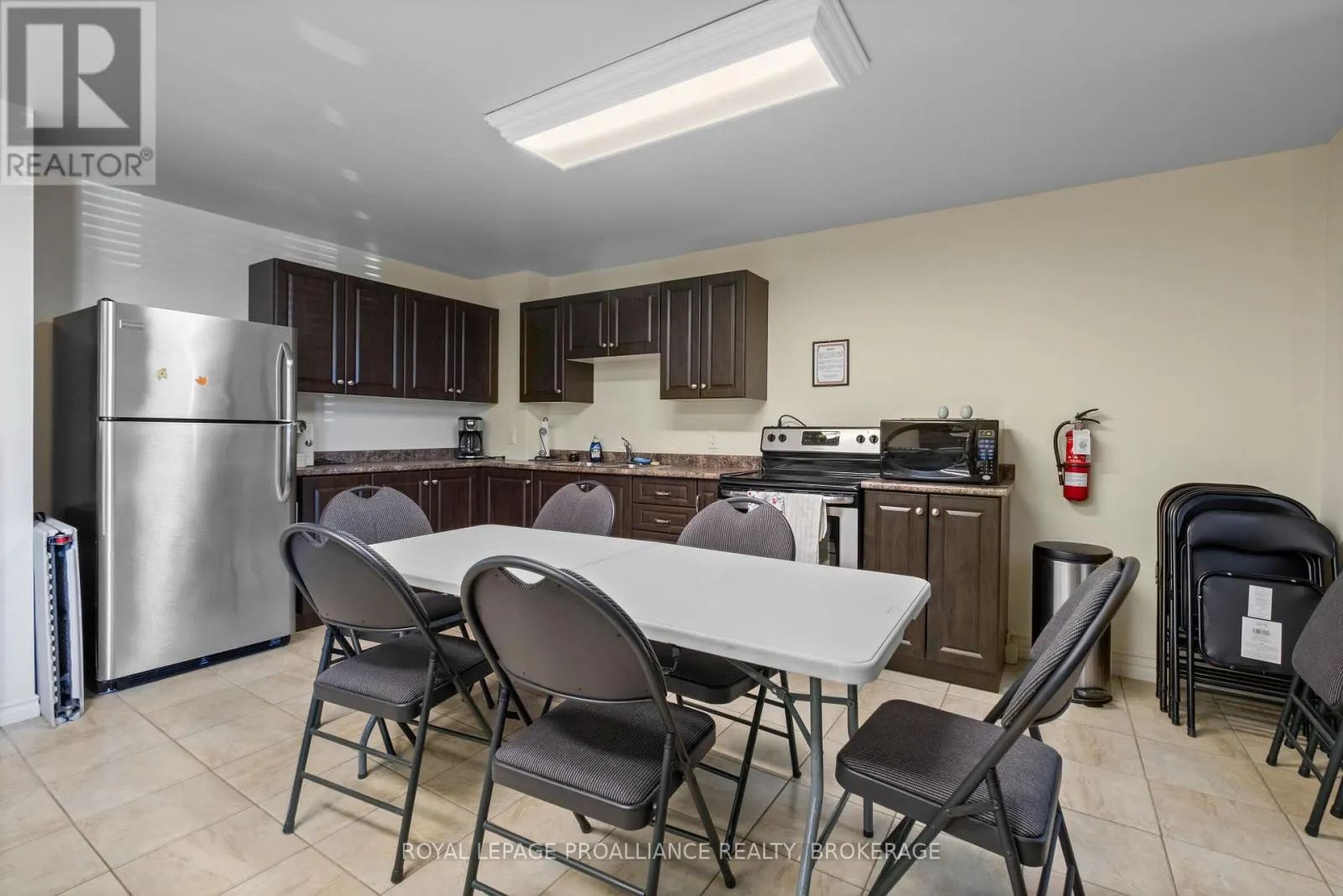 208 - 358 QUEEN MARY ROAD, #208