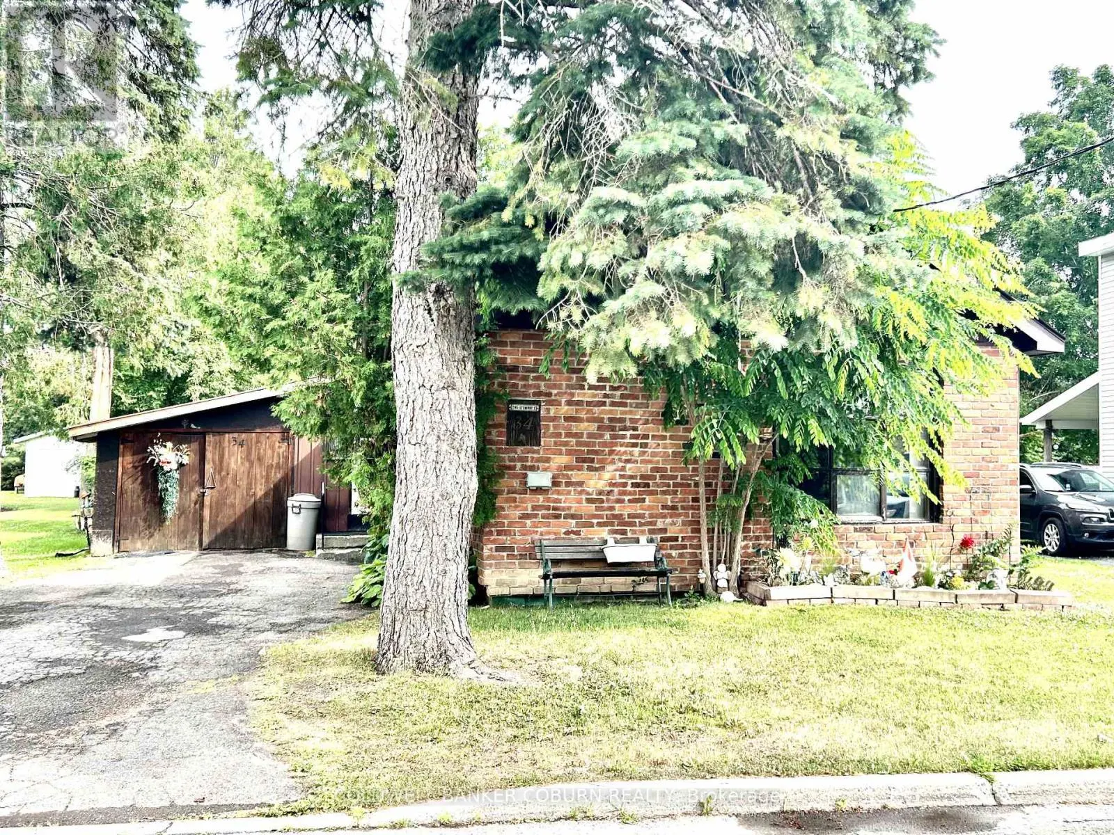 34 HUMMEL STREET