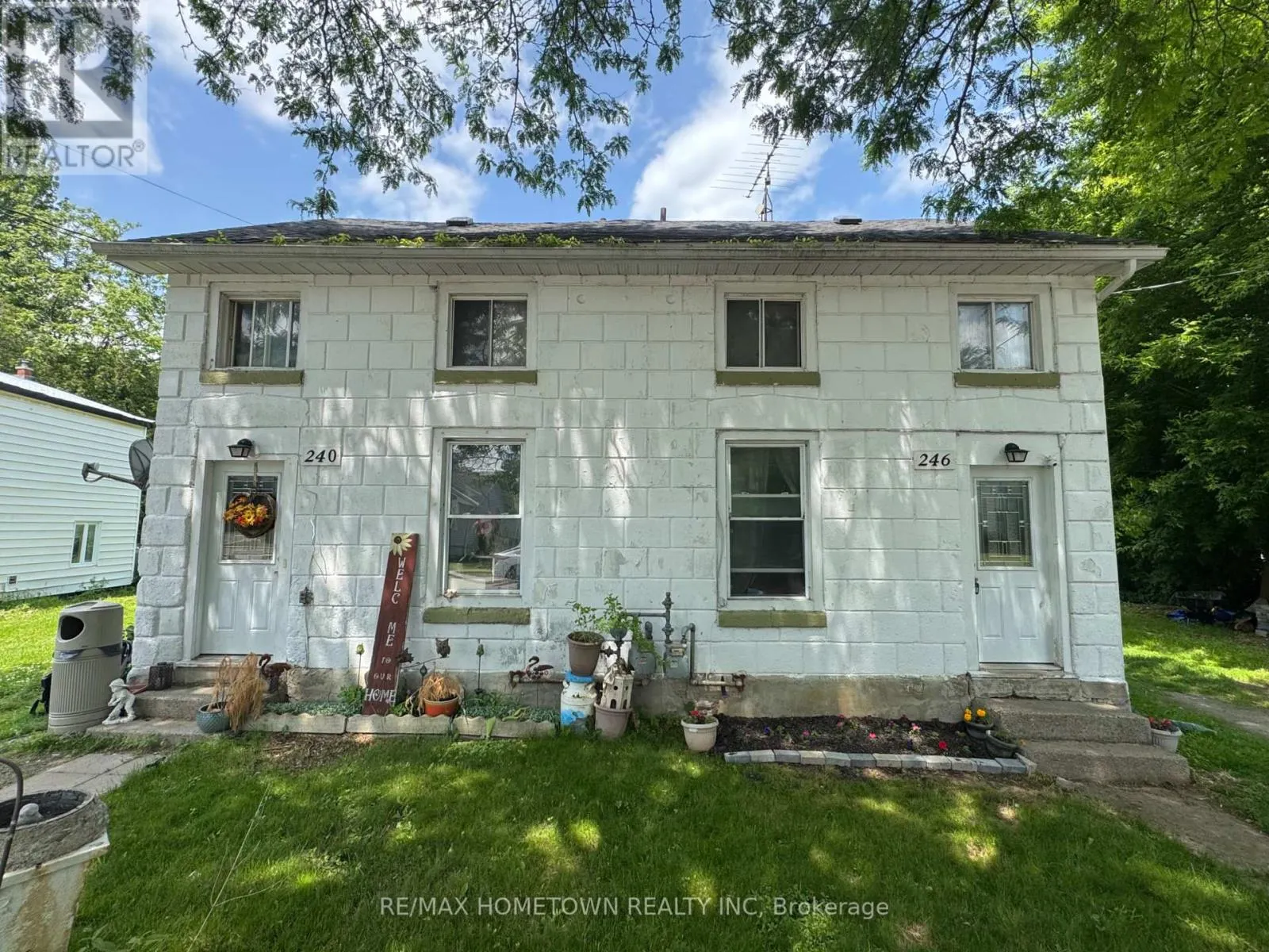 240-246 WOOD STREET E