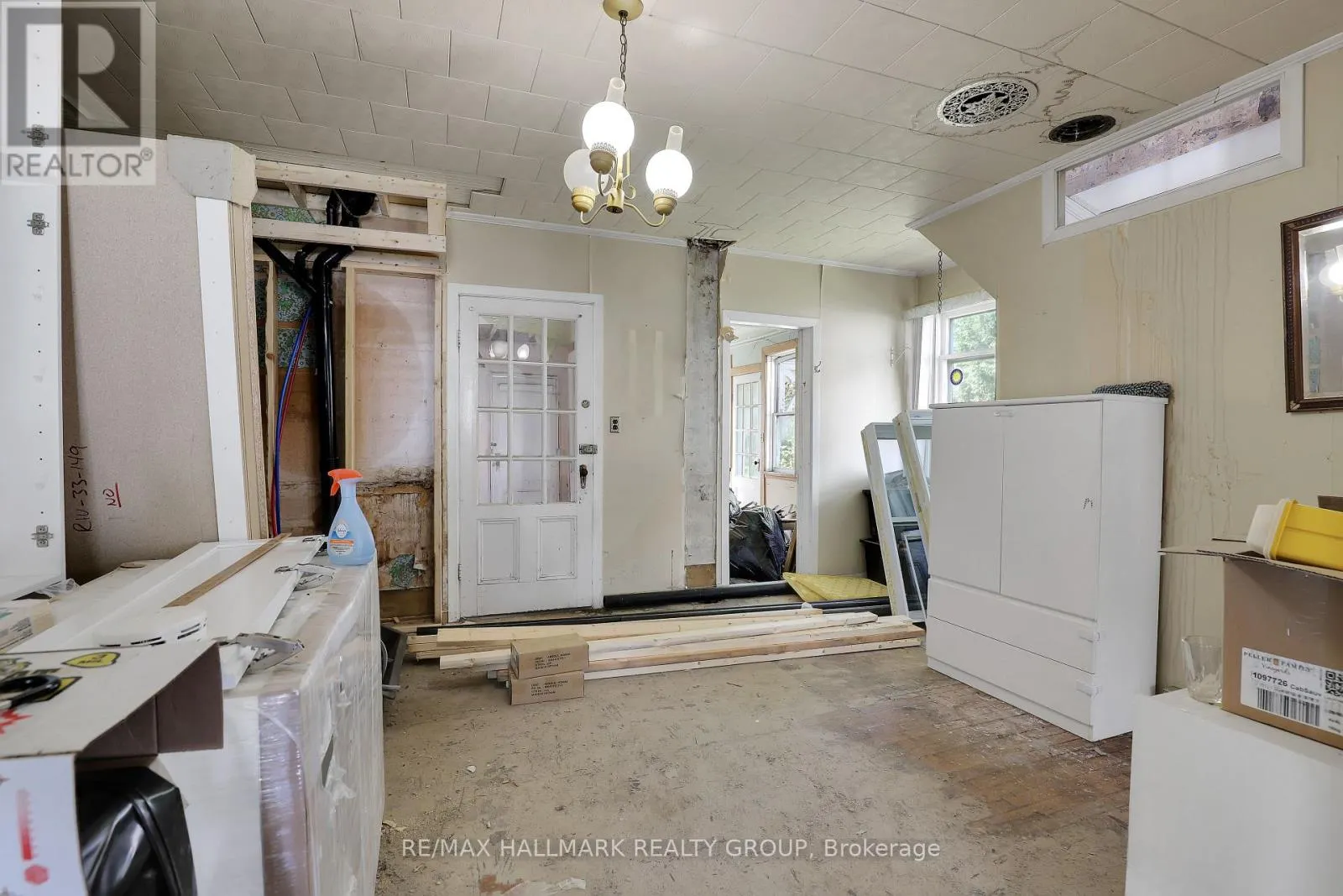 211 ST PHILIPPE STREET
