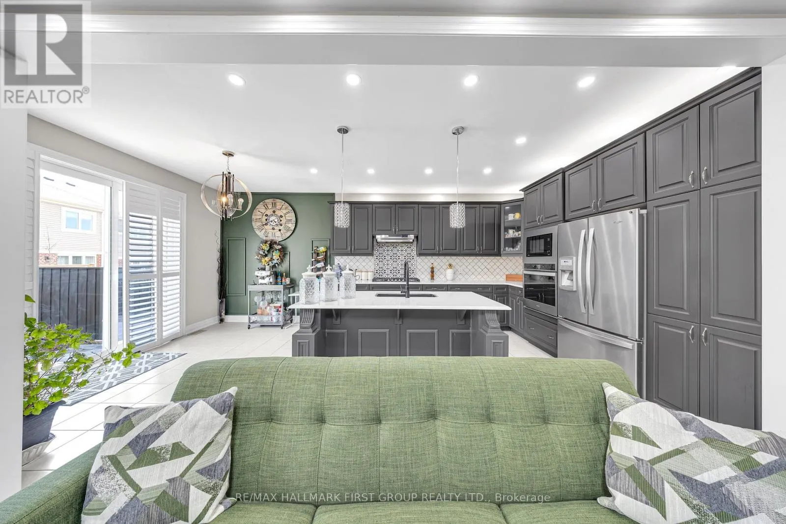 39 WANNAMAKER CRESCENT