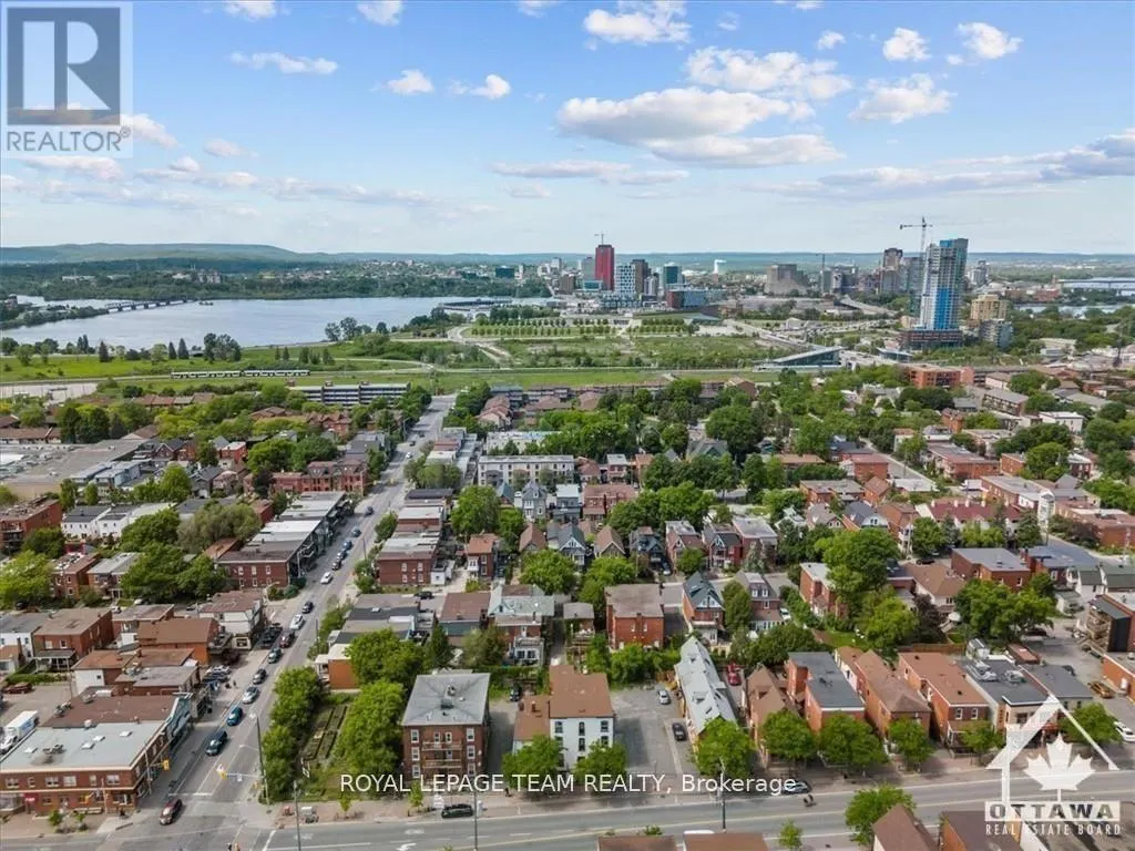883 SOMERSET STREET W