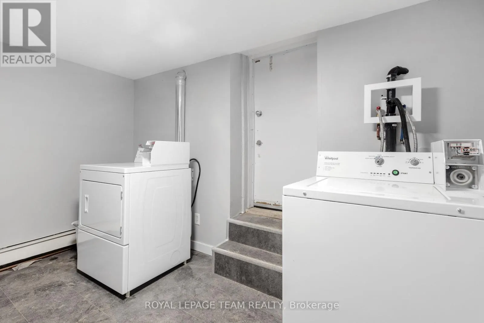 883 SOMERSET STREET W