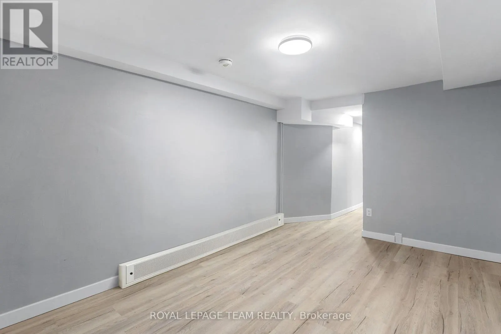 883 SOMERSET STREET W
