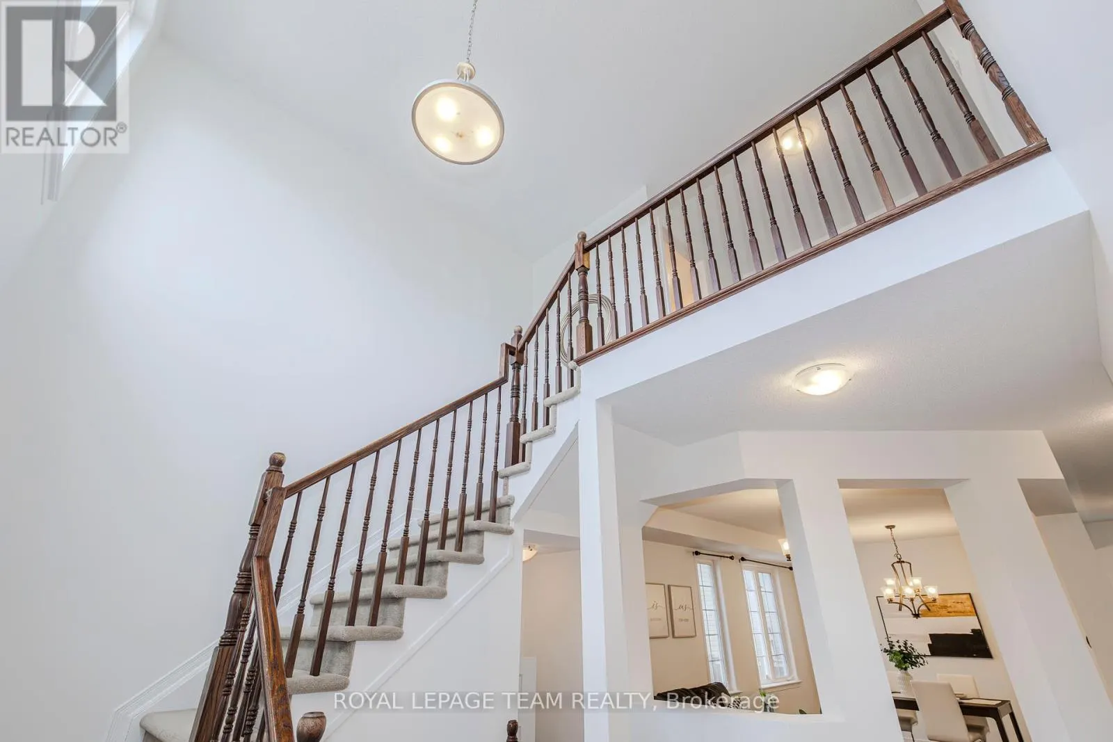 474 WEST RIDGE DRIVE