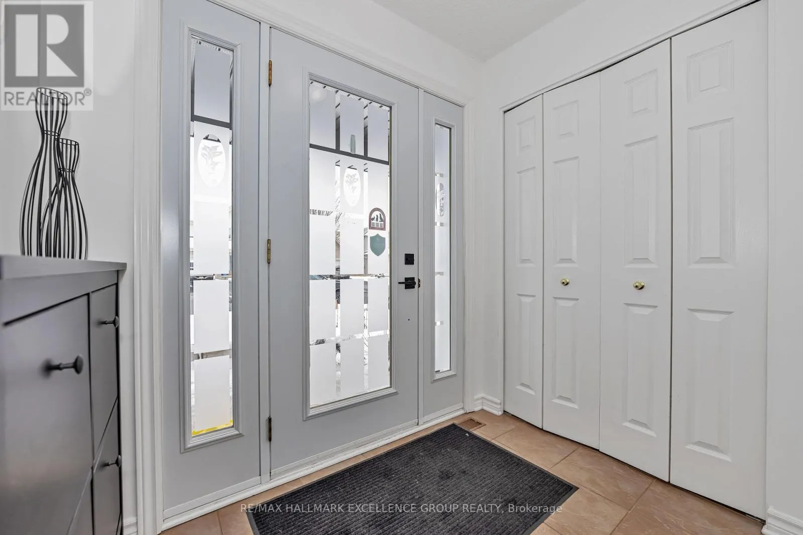 581 EMERALD STREET