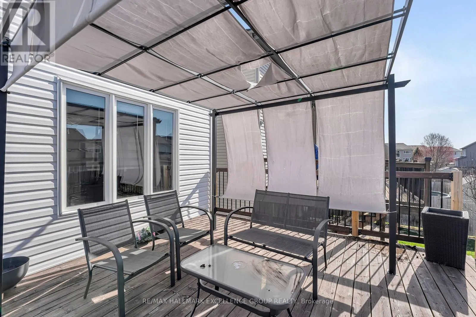 581 EMERALD STREET
