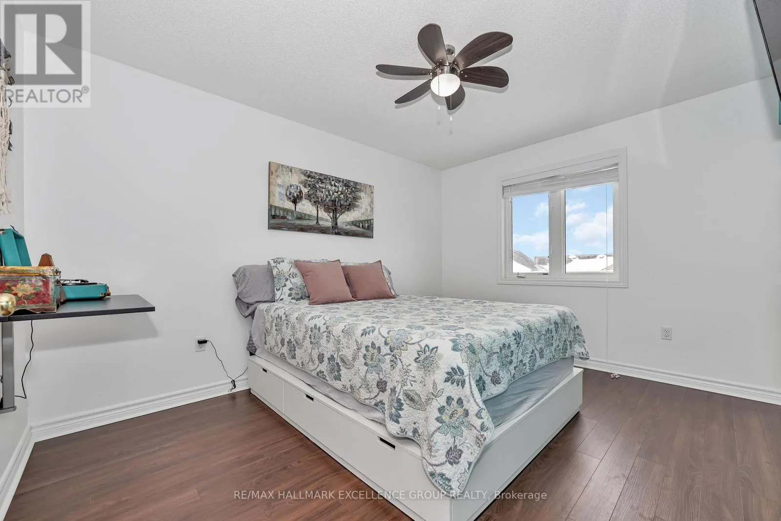 581 EMERALD STREET
