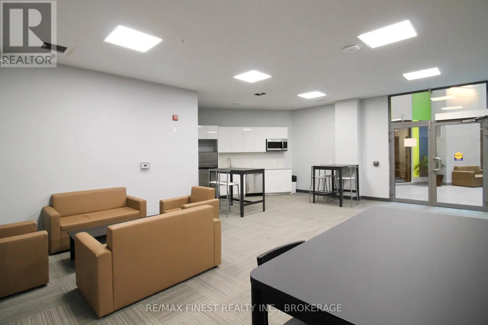 610 - 652 PRINCESS STREET, #610