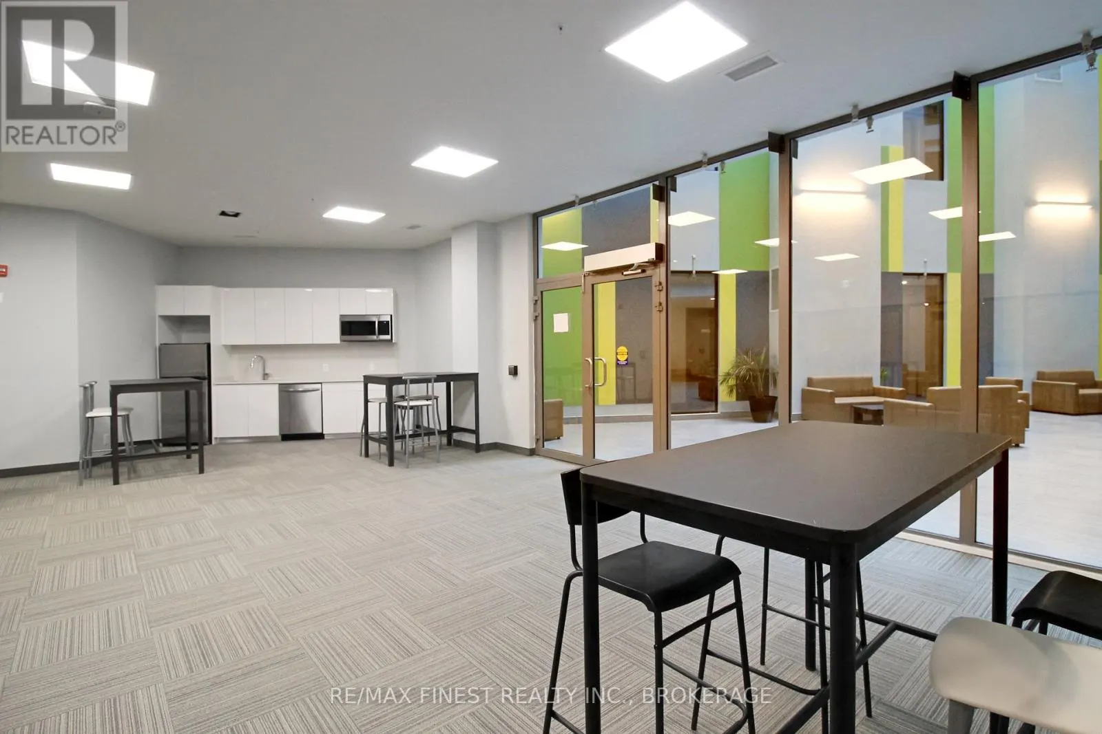 610 - 652 PRINCESS STREET, #610