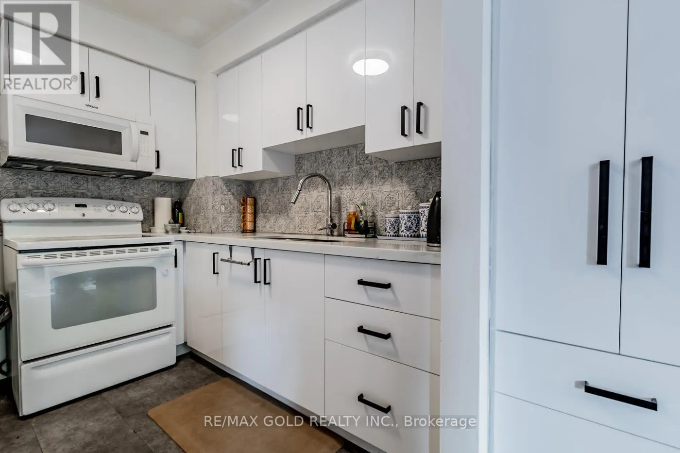 50 - 286 CUSHMAN ROAD N