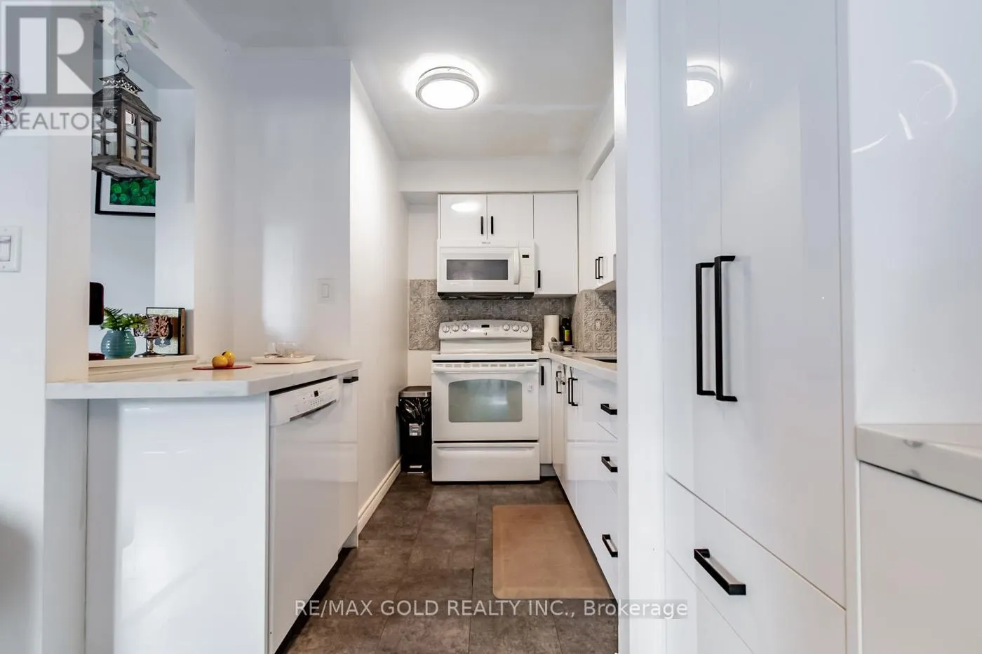 50 - 286 CUSHMAN ROAD N