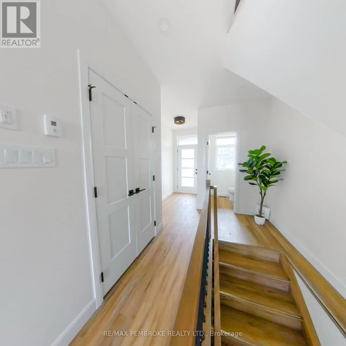 11 NORTHBROOK STREET