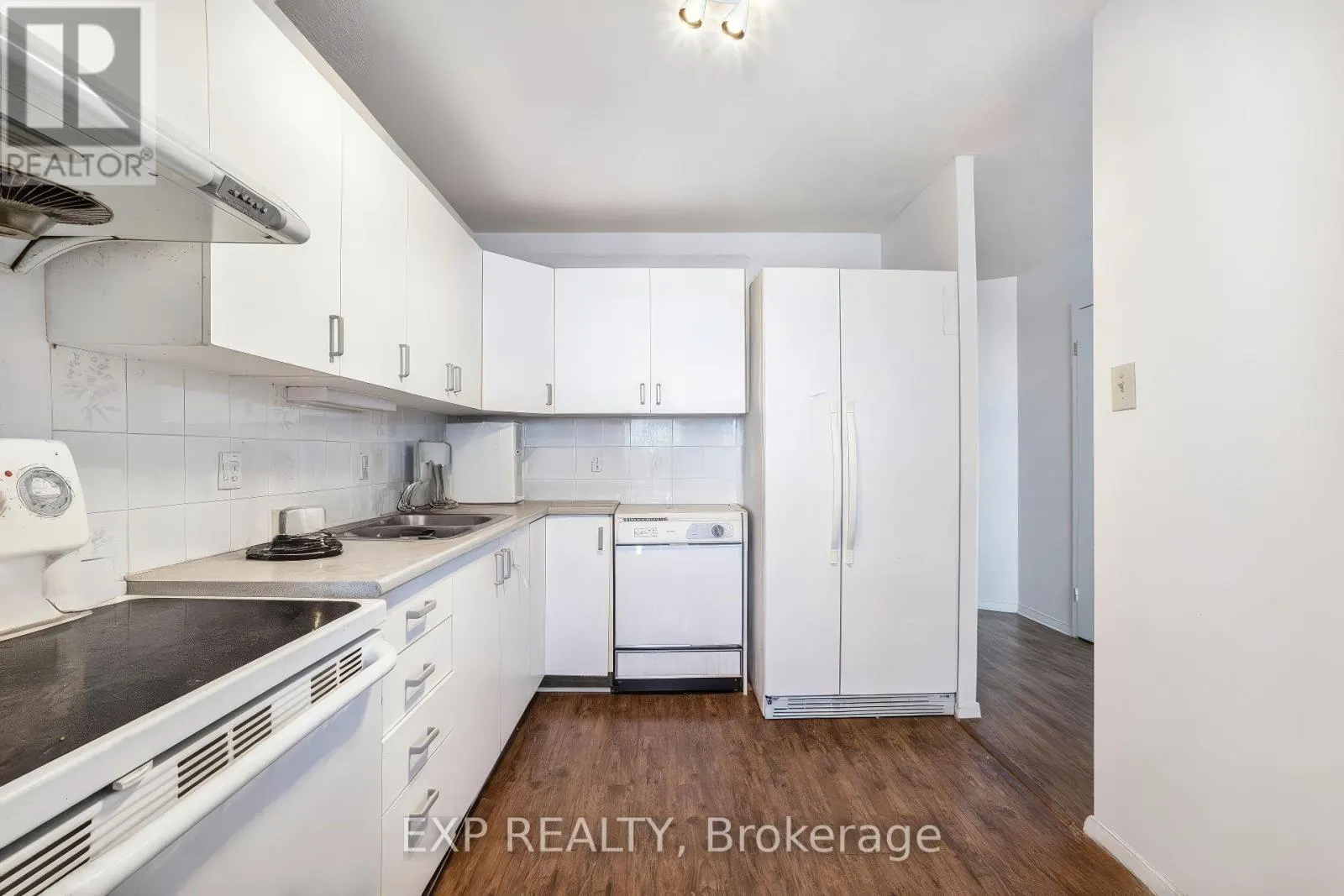 2309 - 900 DYNES ROAD