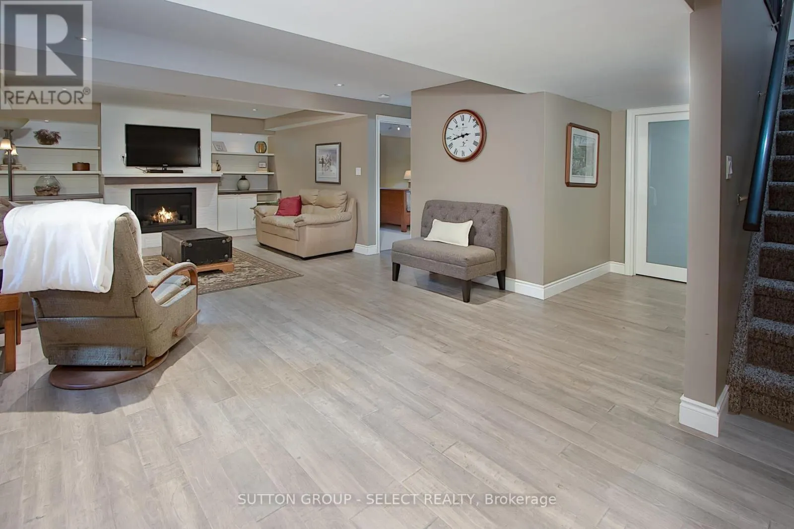 70 SHAW VALLEY DRIVE