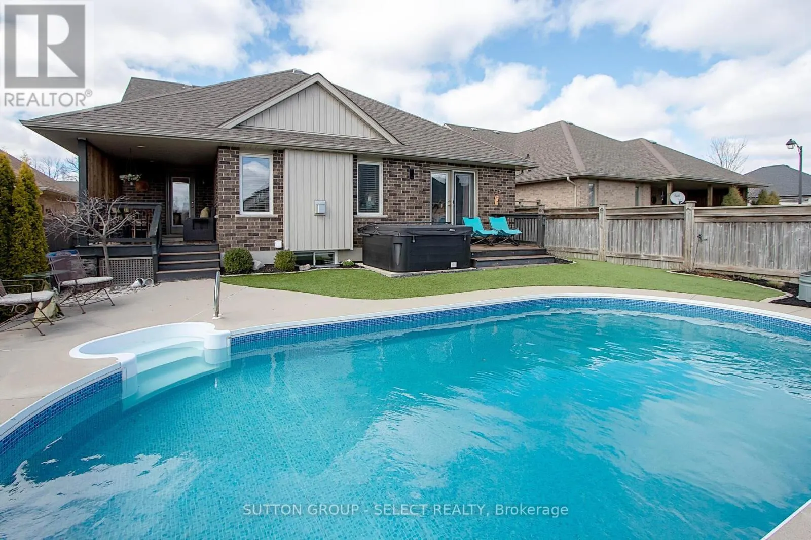 70 SHAW VALLEY DRIVE