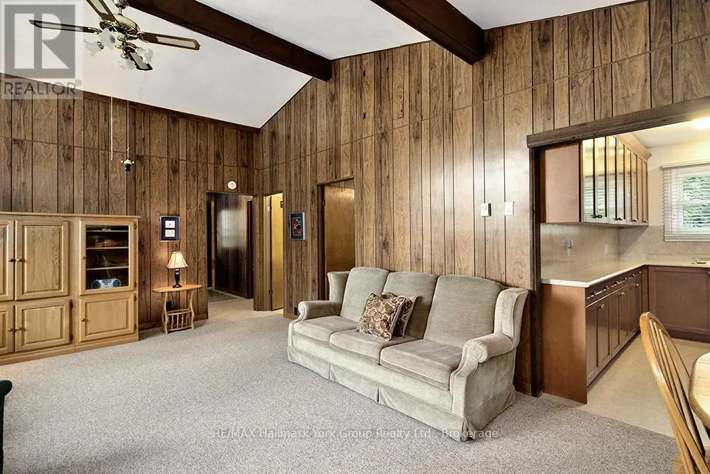 104 RIDGEVIEW DRIVE