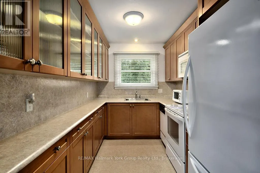 104 RIDGEVIEW DRIVE