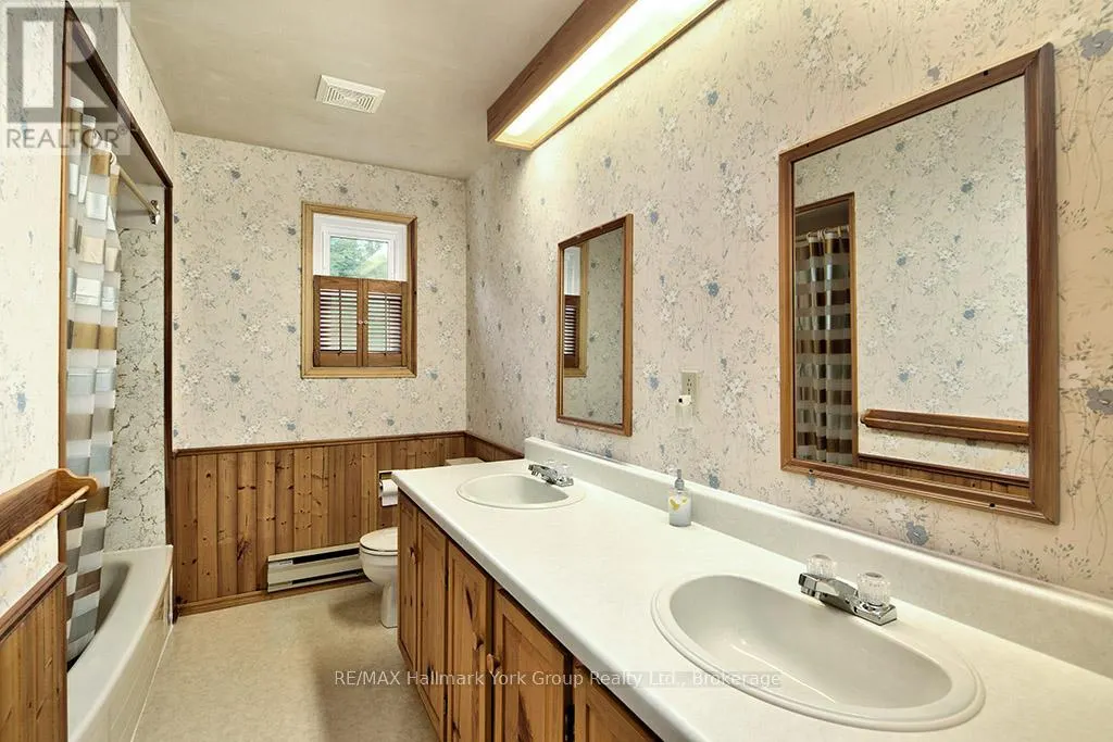 104 RIDGEVIEW DRIVE