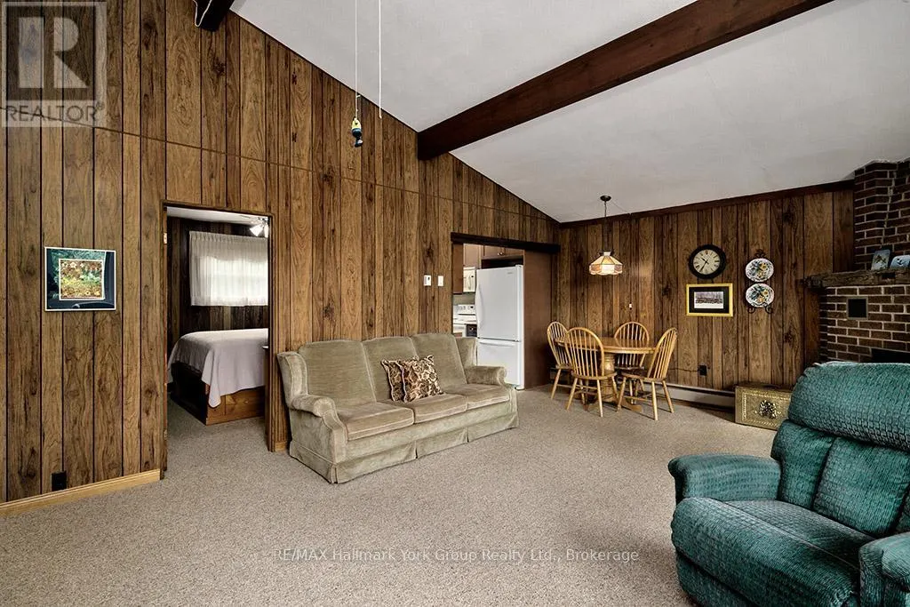104 RIDGEVIEW DRIVE