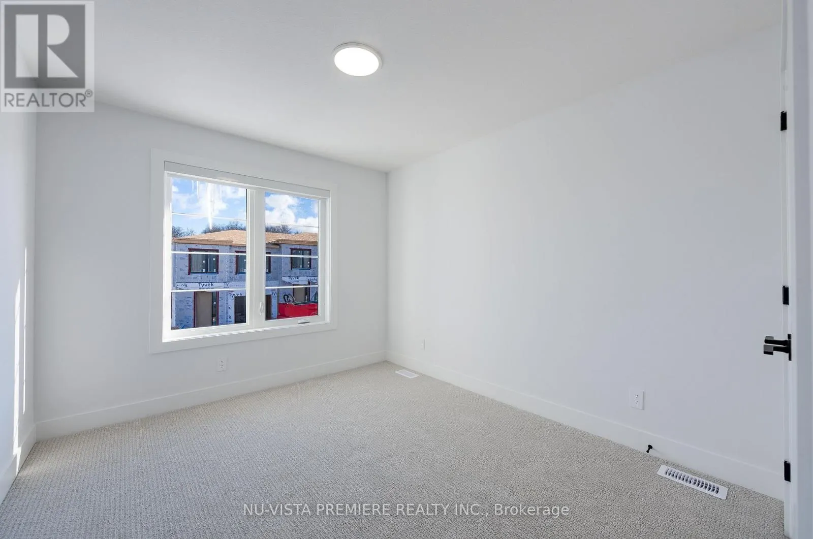 70 - 1175 RIVERBEND ROAD, #70