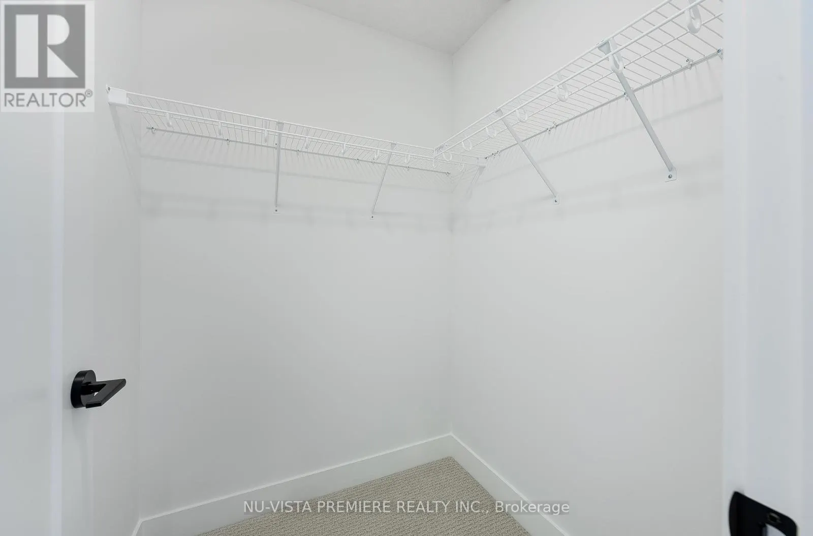 70 - 1175 RIVERBEND ROAD, #70