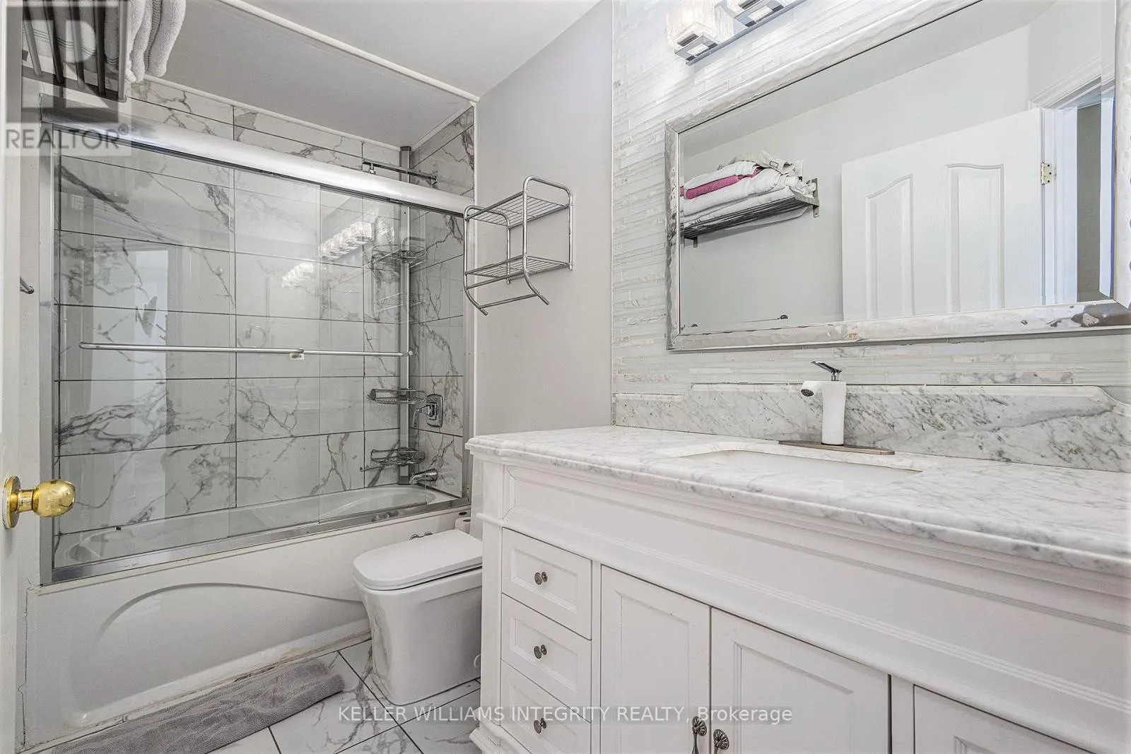 2114 BERGAMOT CIRCLE