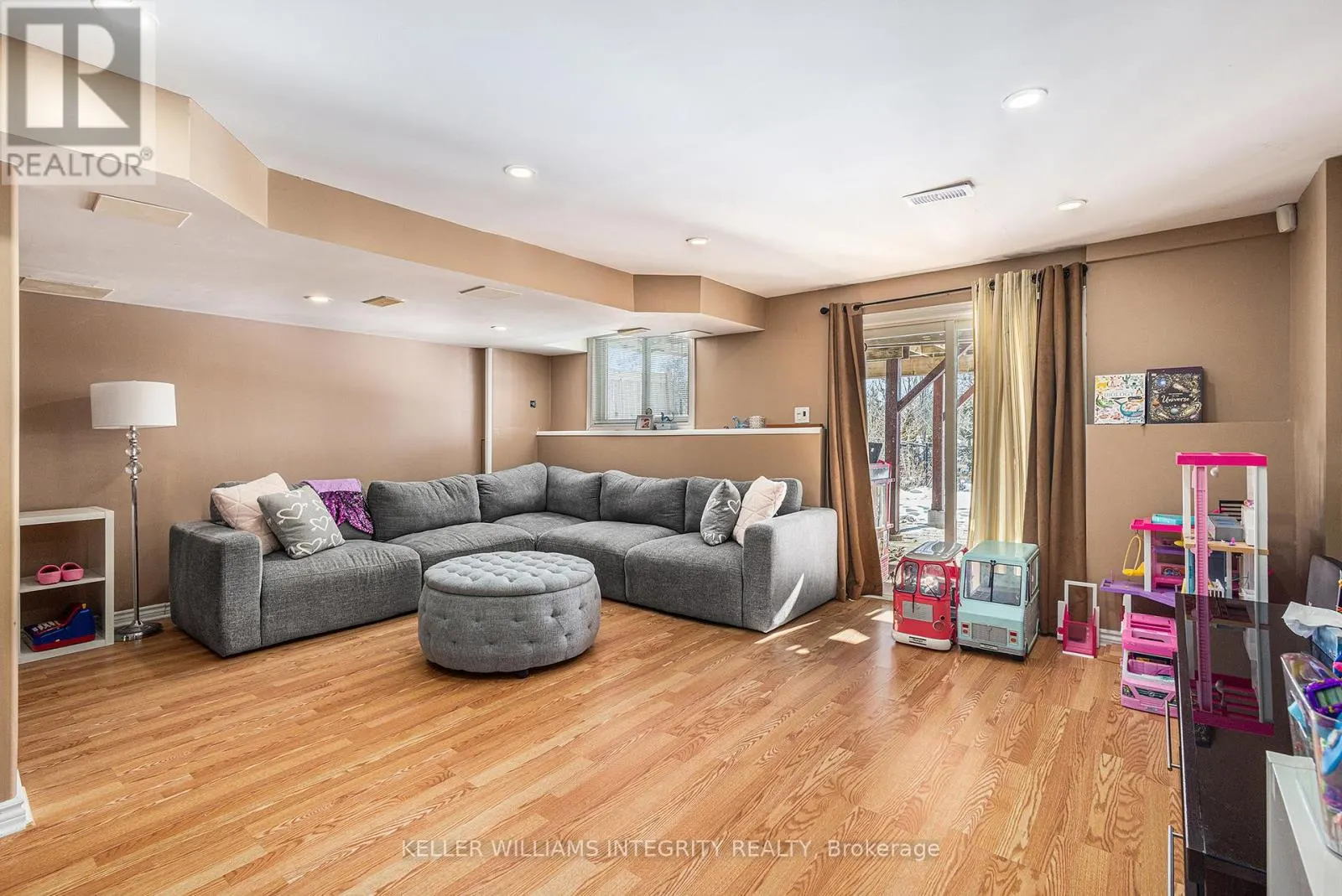 2114 BERGAMOT CIRCLE