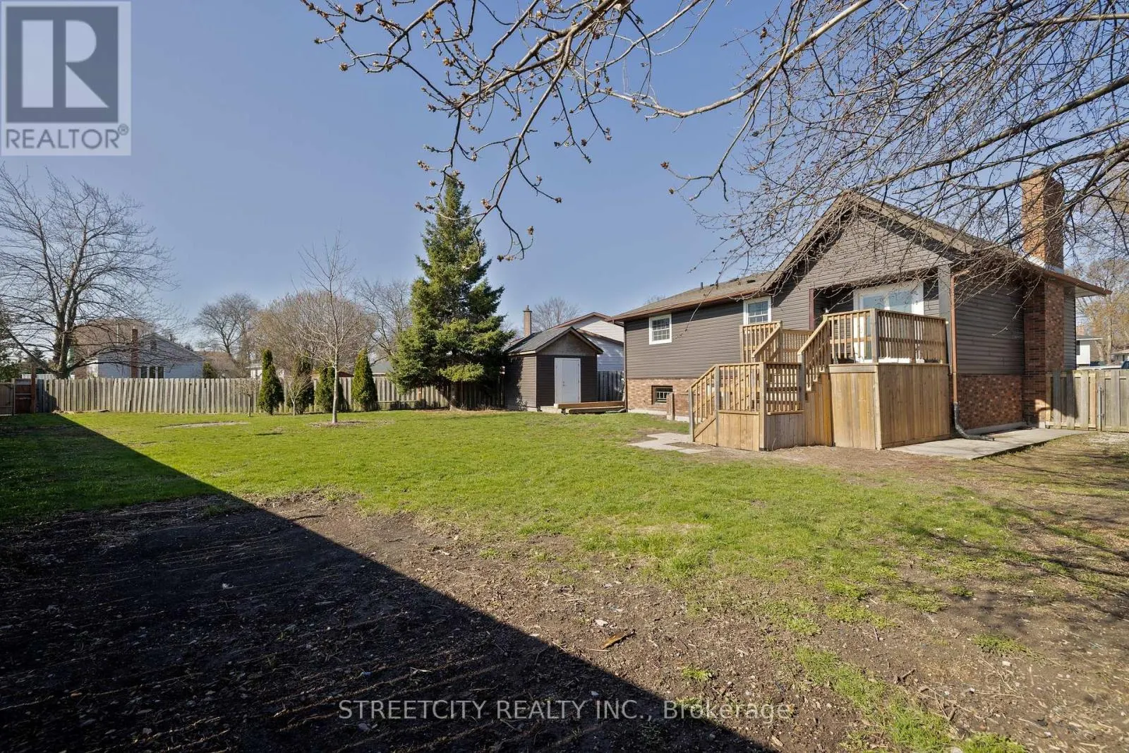 903 WESTBURY COURT